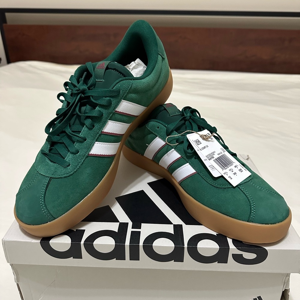 Adidas Men's NWT & Box. VL Court 3.0